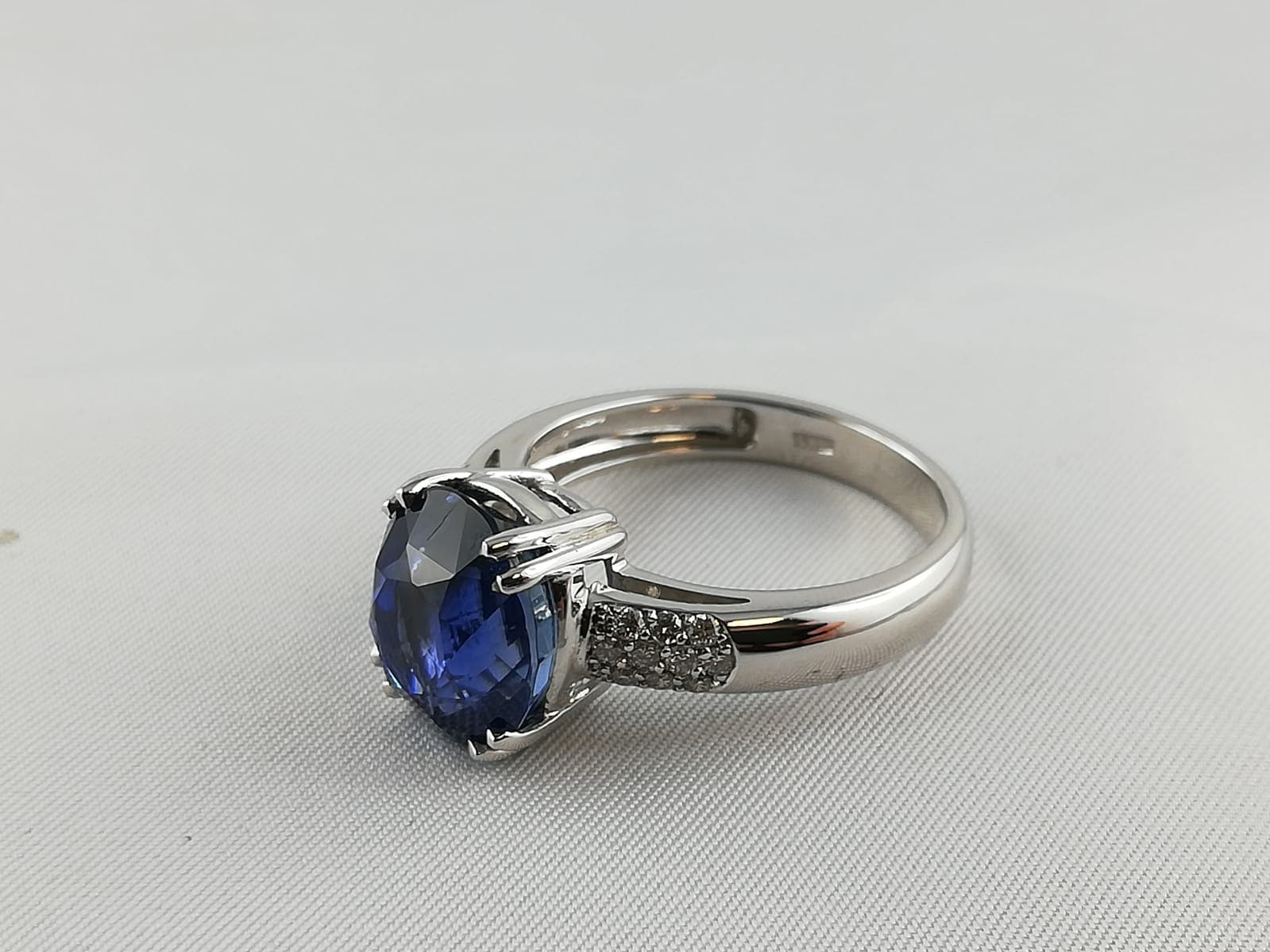Rachat de bijoux signés à Paris 14e